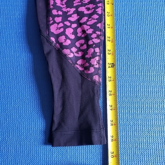 LULULEMON Leggings - Picture 13 of 16